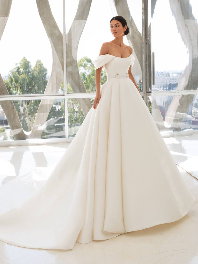 pronovias LYNN | Vestido de novia princesa con palabra de honor | Pronovias Superdescuento