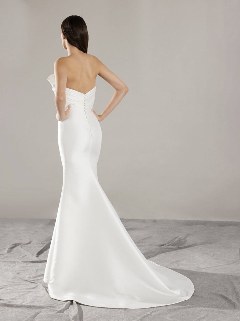 pronovias ARYA | Vestido de novia sirena con palabra de honor | Pronovias Liquidación