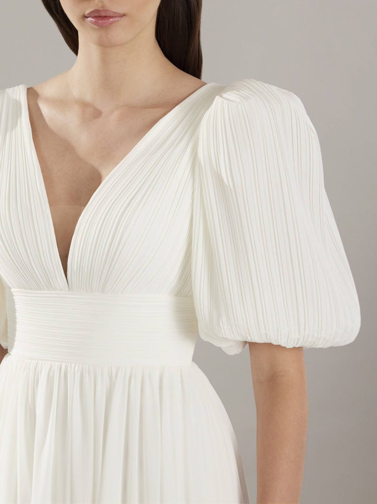 pronovias ABLE | Vestido de novia corte en a con escote de pico | Pronovias Envío internacional gratuito