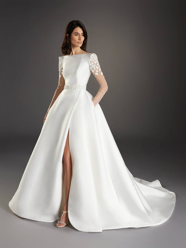 pronovias LICEU | Vestido de novia princesa con escote barco | Pronovias Tienda de fábrica