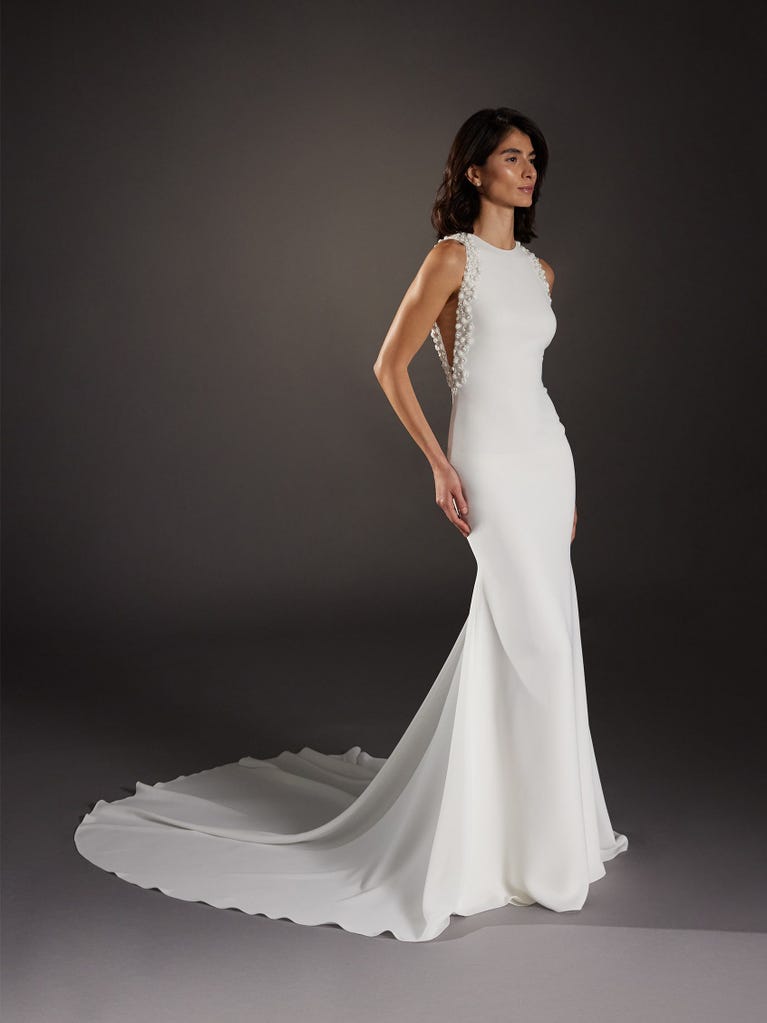pronovias FONT | Vestido de novia sirena con cuello halter | Pronovias