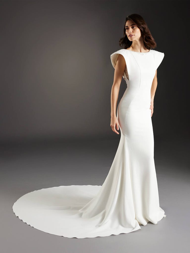 pronovias RAJOLA | Vestido de novia sirena con escote barco | Pronovias Grandes ahorros
