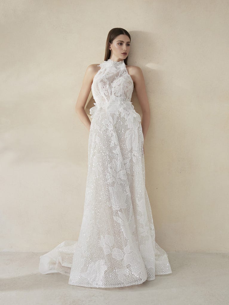 pronovias MARCH | Vestido de novia corte en a con cuello halter | Pronovias 2025