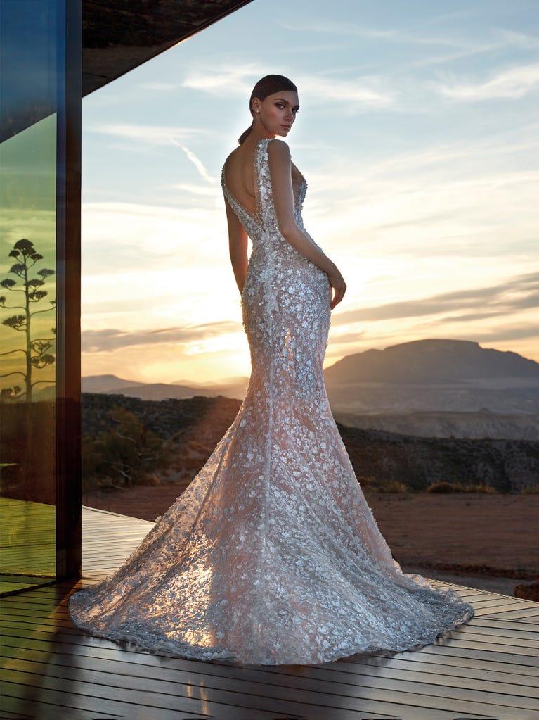 pronovias DIAMOND | Vestido de novia sirena con escote de pico | Pronovias Ofertas