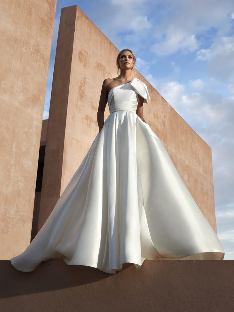 pronovias NICOSIA | Vestido de novia princesa | Pronovias Último día