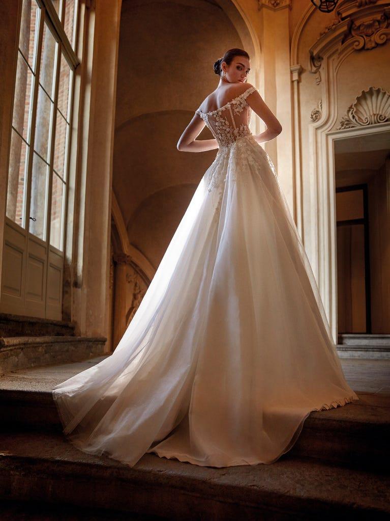 pronovias TURMALIN | Vestido de novia corte en a Limitado a 3 días
