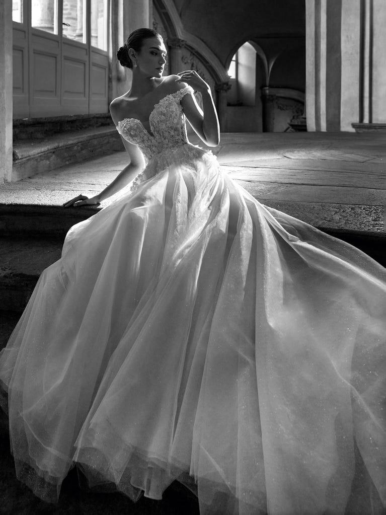 pronovias TURMALIN | Vestido de novia corte en a Limitado a 3 días