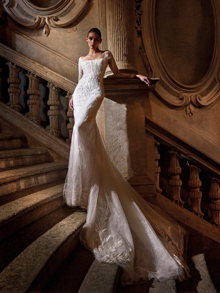 pronovias AMETRINE | Vestido de novia sirena con escote cuadrado Libre de impuestos