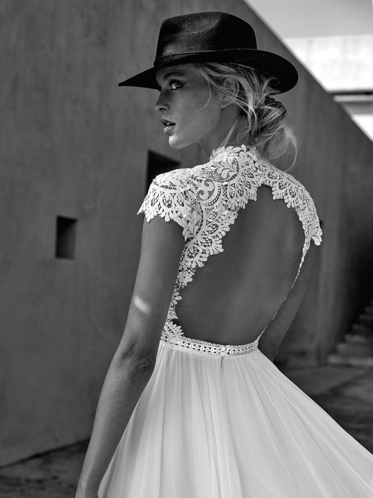 pronovias MARBURG | Vestido de novia corte en a con cuello cisne | Pronovias Descuento por venta flash