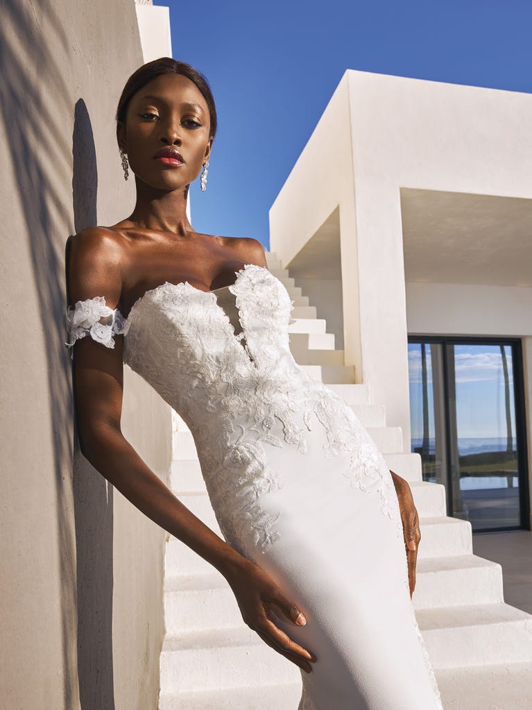 pronovias OCTAVIA | Vestido de novia sirena con escote corazón | Pronovias Rebajas de fin de temporada
