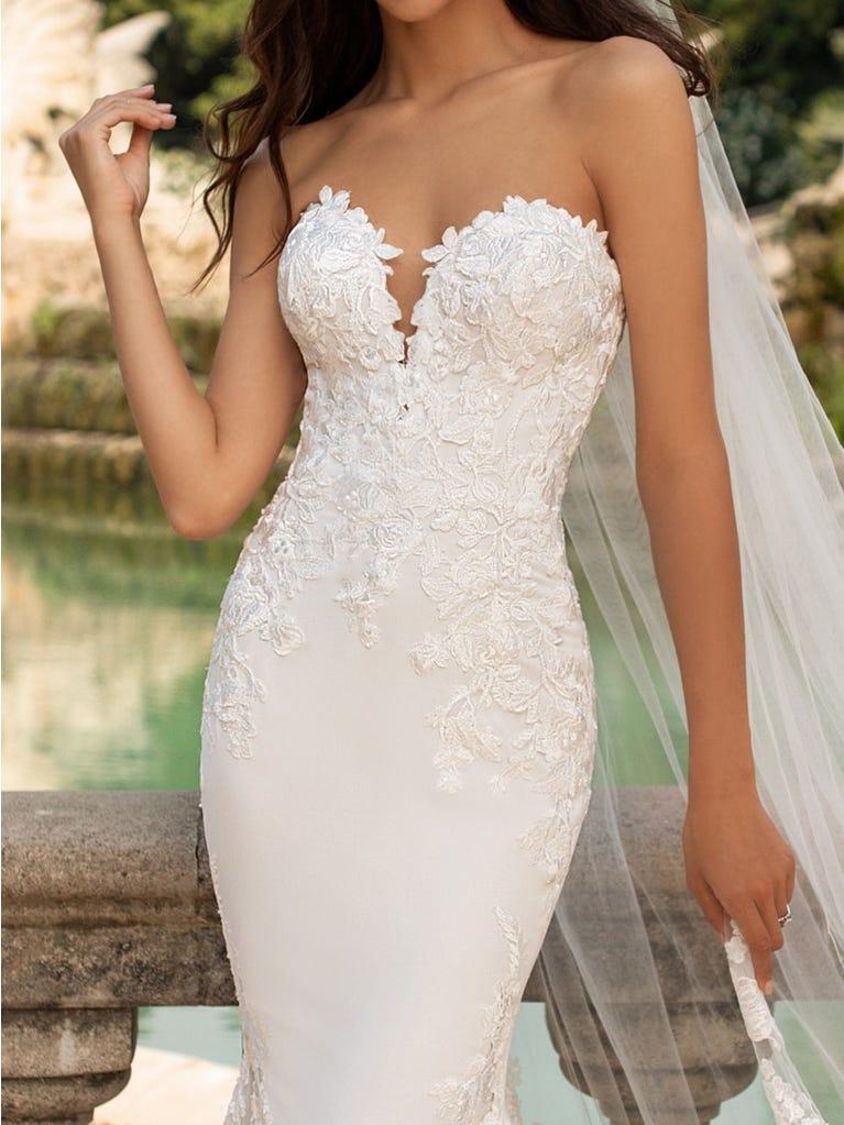 pronovias Vestido de novia corte sirena en crepe y escote corazón | Pronovias Outlet online