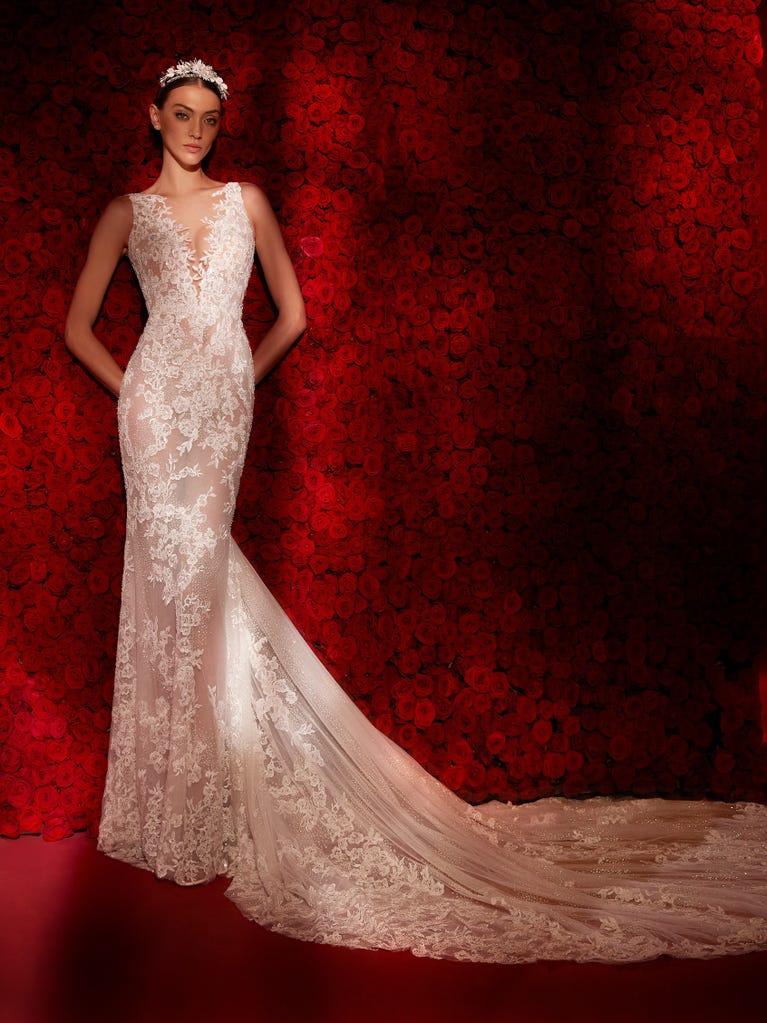 pronovias DESSAY | Vestido de novia sirena con escote de pico | Atelier Pronovias Ofertas