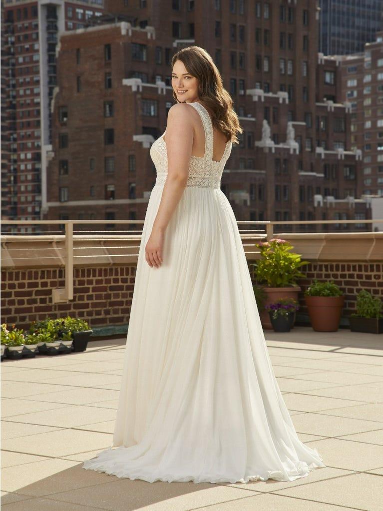 pronovias Vestido de novia evasee con escote de pico | Pronovias Venta caliente