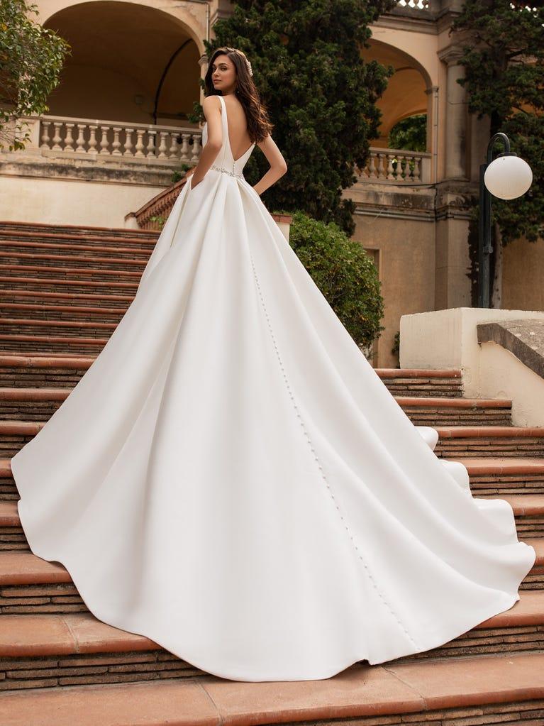pronovias Vestido de novia sin mangas corte princesa en mikado | Pronovias Liquidación