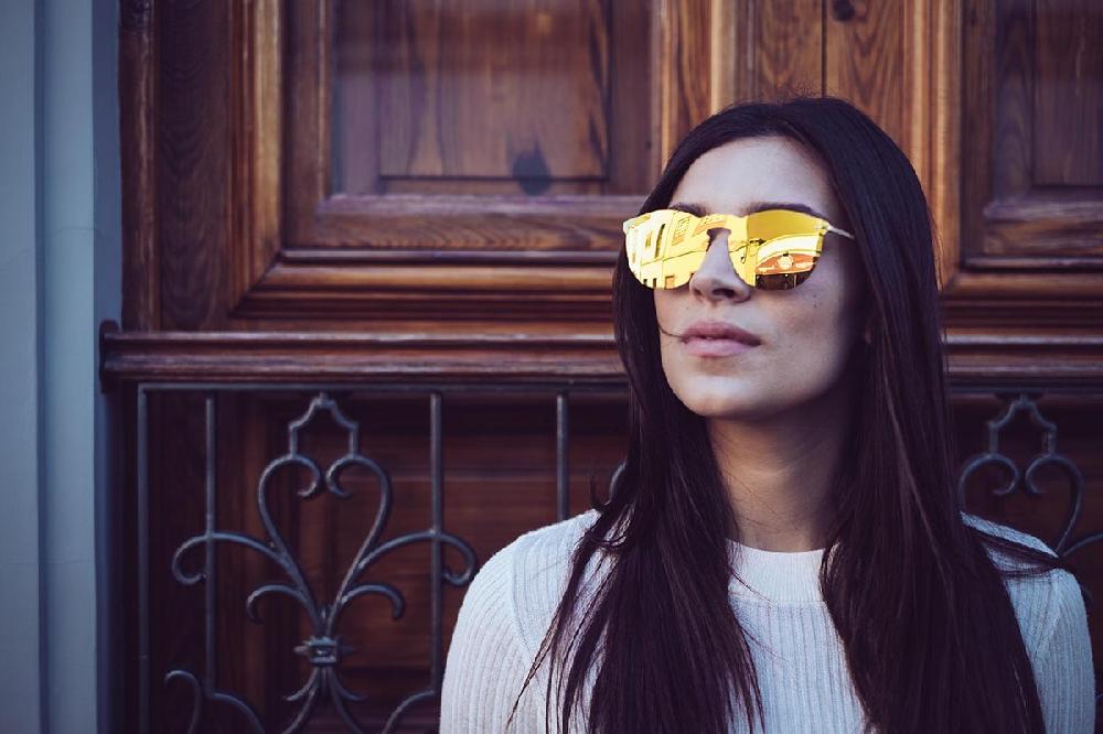 sunpers sunglasses Gafas de sol – dorado metálico / lente plana dorada | SUNPERS Promoción por tiempo limitado