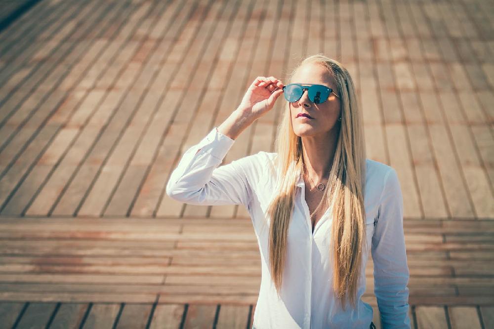 sunpers sunglasses Gafas de sol - negro - dorado / lente plana plateada espejo | SUNPERS Ofertas de temporada