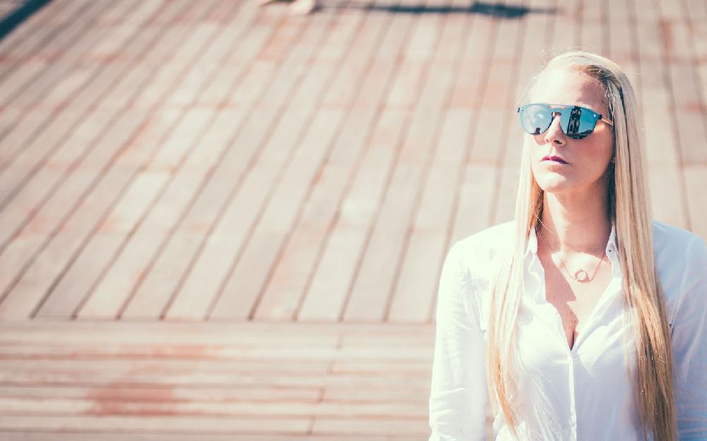 sunpers sunglasses Gafas de sol - negro - dorado / lente plana plateada espejo | SUNPERS Ofertas de temporada