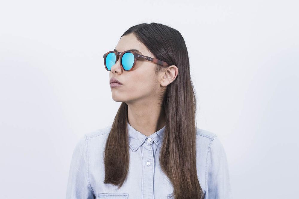 sunpers sunglasses Gafas de sol - revo / líneas verticales / marrón / lente azul cielo | SUNPERS Precio de fábrica