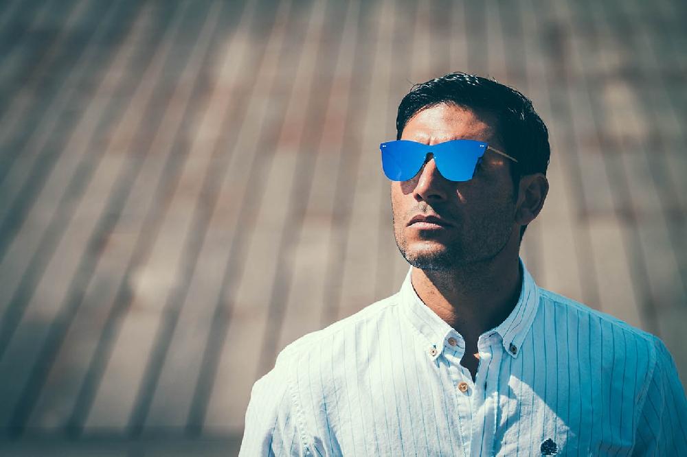 sunpers sunglasses Gafas de sol - dorado metálico / lente plana marrón | SUNPERS 2025