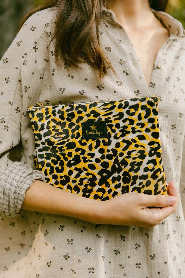 Triana By C Bolso de mano leopardo En oferta
