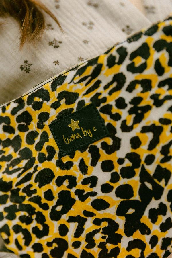 Triana By C Bolso de mano leopardo En oferta