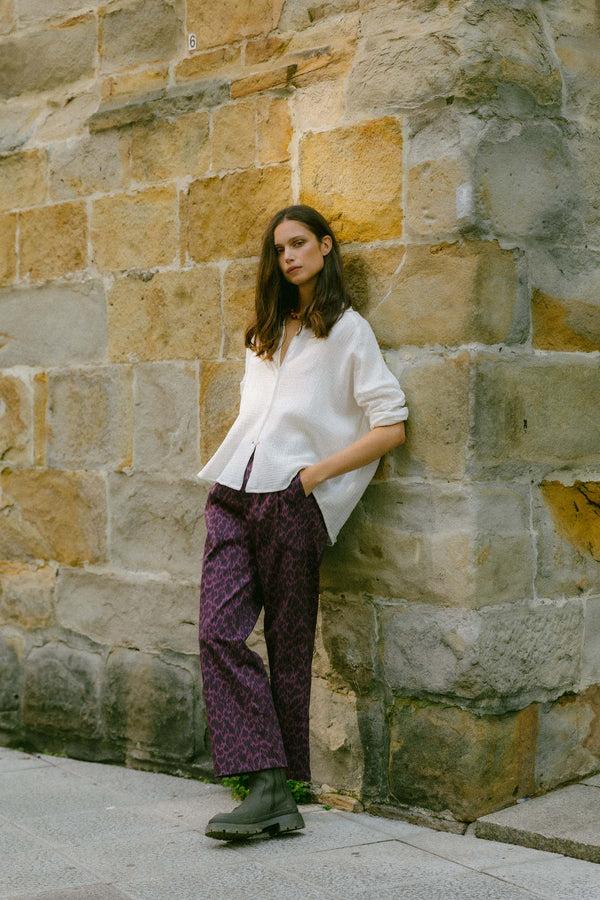Triana By C Pantalón MILLET animal vino Superdescuento