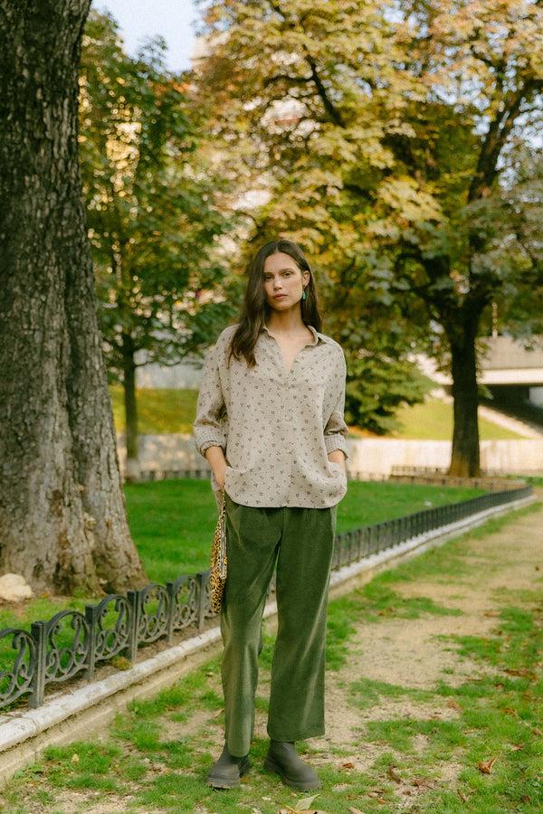 Triana By C Pantalón MILLET pana verde Liquidación