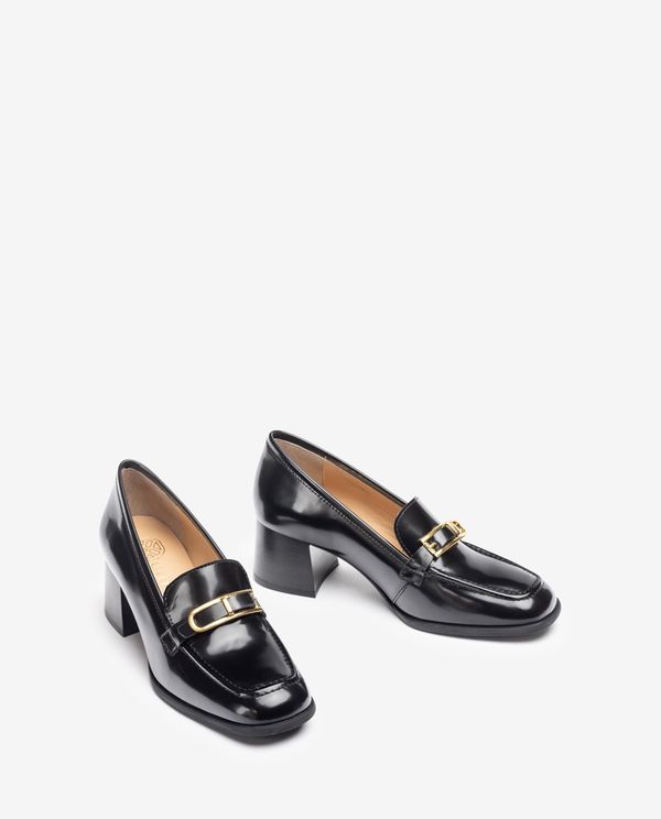 unisa Mocasín con adorno metálico Última moda