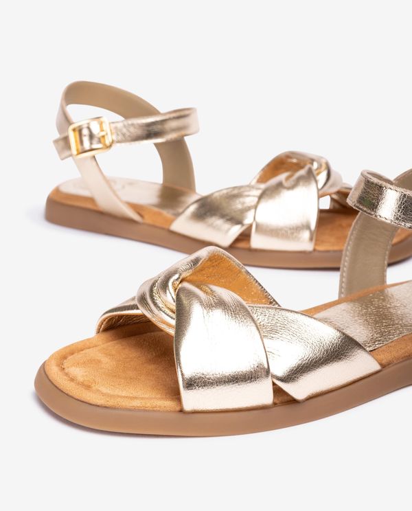 unisa Sandalia plana acolchada En oferta