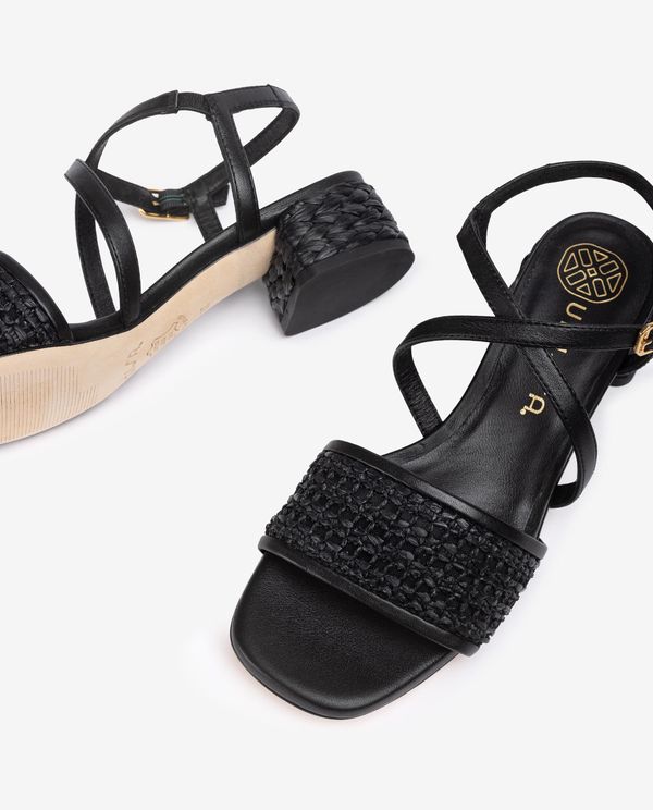 unisa Sandalia con tacón de rafia Última moda