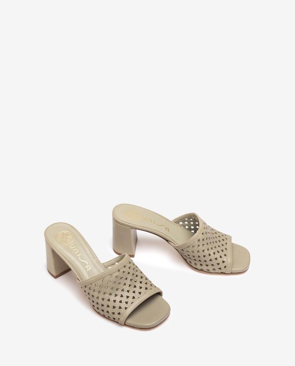 unisa Sandalia de pala ancha con picados En oferta