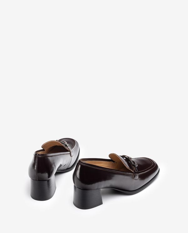 unisa Mocasín con adorno metálico Tienda