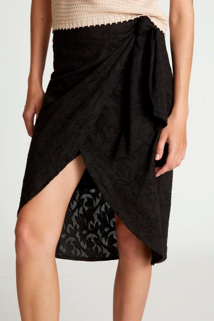 wild pony Falda midi cruzada negra Descuentos del mes