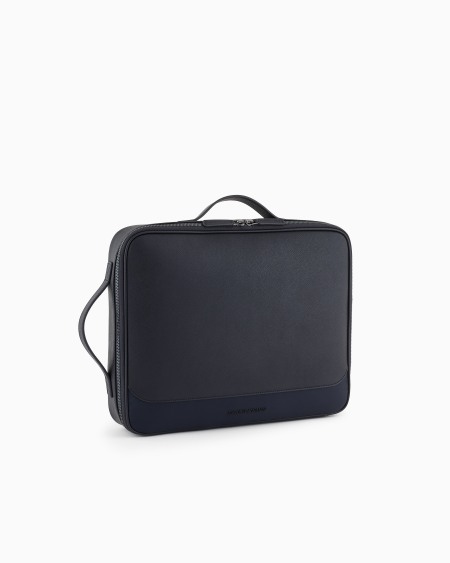 Armani Bolso modelo business con tirantes en piel saffiano regenerada y nailon reciclado ASV Envío internacional gratuito