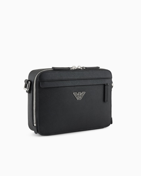 Armani Minifunda para cámara de piel saffiano regenerada con placa de águila ASV Tienda de fábrica