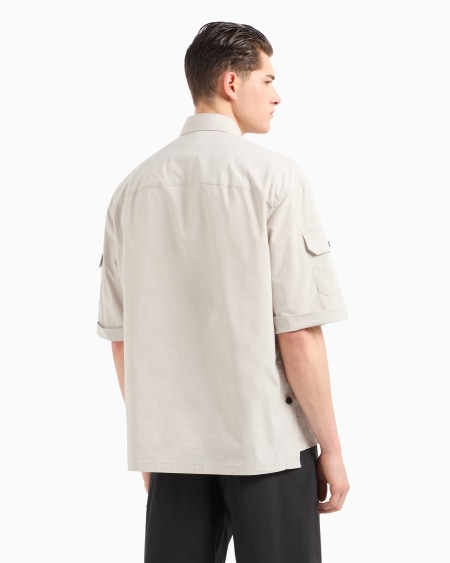 Armani Camisa de tejido técnico con bolsillos de parche y parche con logotipo Tienda