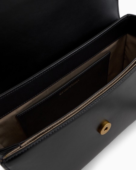 Armani Bolso de hombro de piel lisa con logotipo de águila de metal Precio ultrabajo
