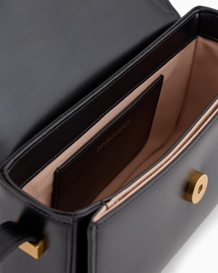 Armani Bolso bandolera de piel lisa con logotipo de águila de metal Ofertas