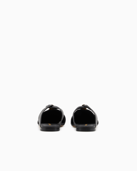 Armani Zapato mule de napa con logotipo de metal Última moda