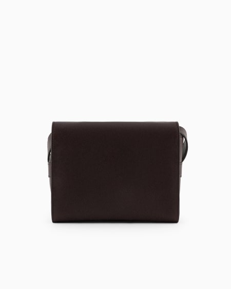 Armani Bolso bandolera de piel con solapa y logotipo en relieve 2025
