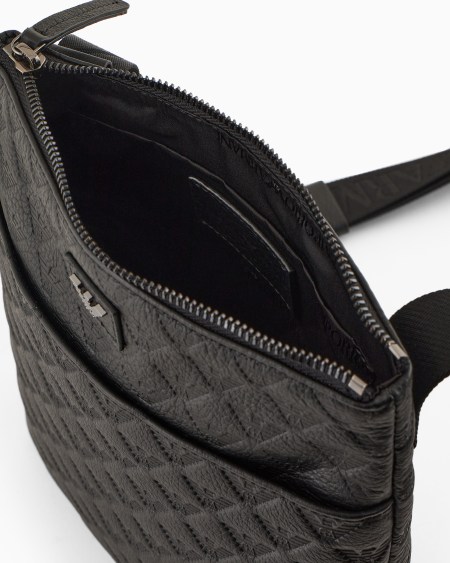 Armani Bolso bandolera plano de piel con motivo de águila en relieve Descuento