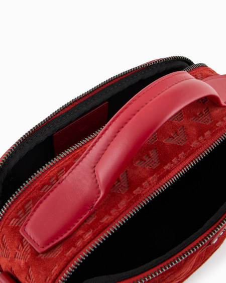 Armani Bolso baúl de ante con bandolera y águila grabada por toda la superficie Envío gratis