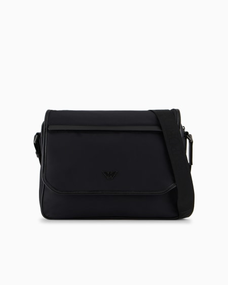 Armani Bolso mensajero de nailon reciclado ASV