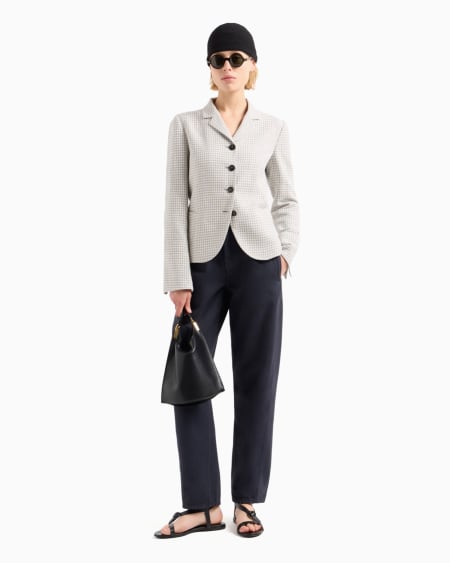 Armani Vaqueros J4H de pernera ovalada en dril teñido en prenda Icon Última moda