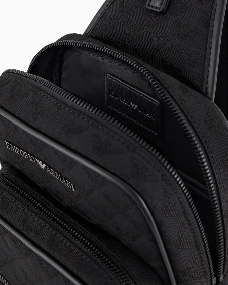 Armani Mochila de un solo tirante de nailon con motivo integral de águila en tejido jacquard Venta caliente