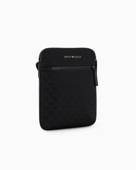 Armani Bolso bandolera plano de nailon con motivo integral de águila en tejido jacquard En oferta