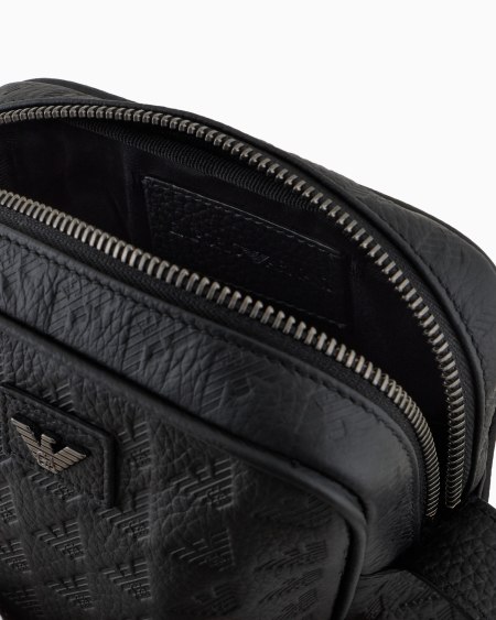 Armani Funda para dispositivos electrónicos de piel con motivo integral de águila en relieve Los más vendidos