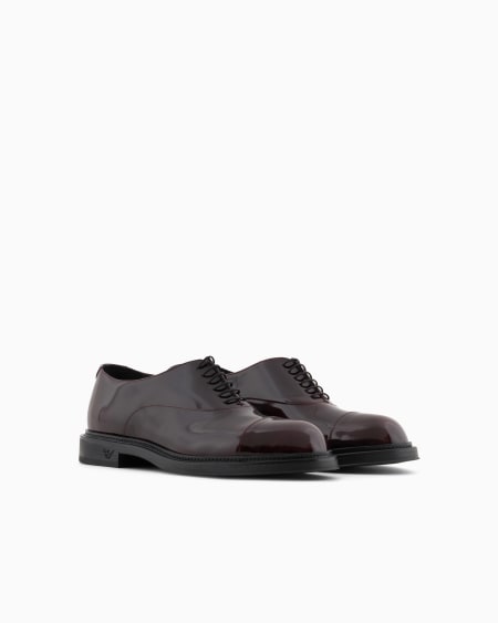 Armani Oxford de charol Liquidación