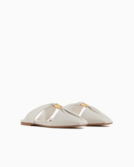 Armani Zapato mule de napa con logotipo de metal Oferta especial