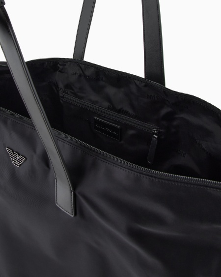 Armani Bolso shopper grande de nailon reciclado ASV Limitado a 3 días